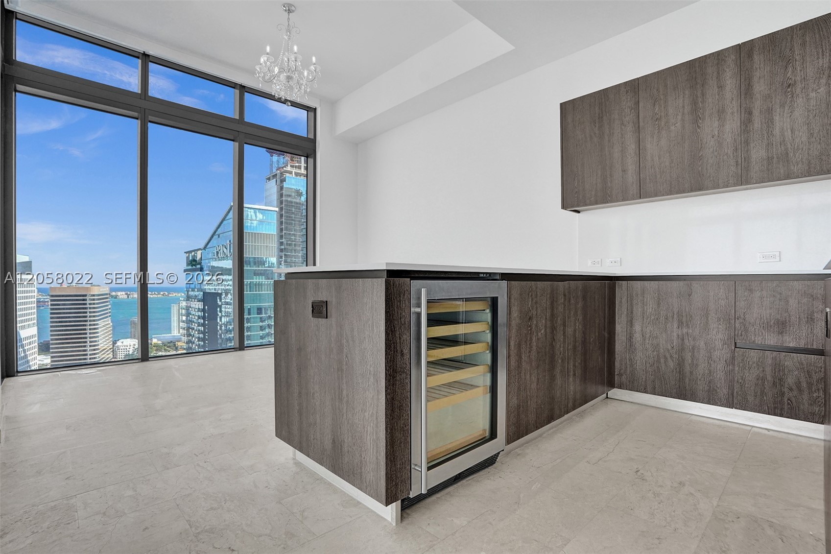 RISE CONDO - Residential