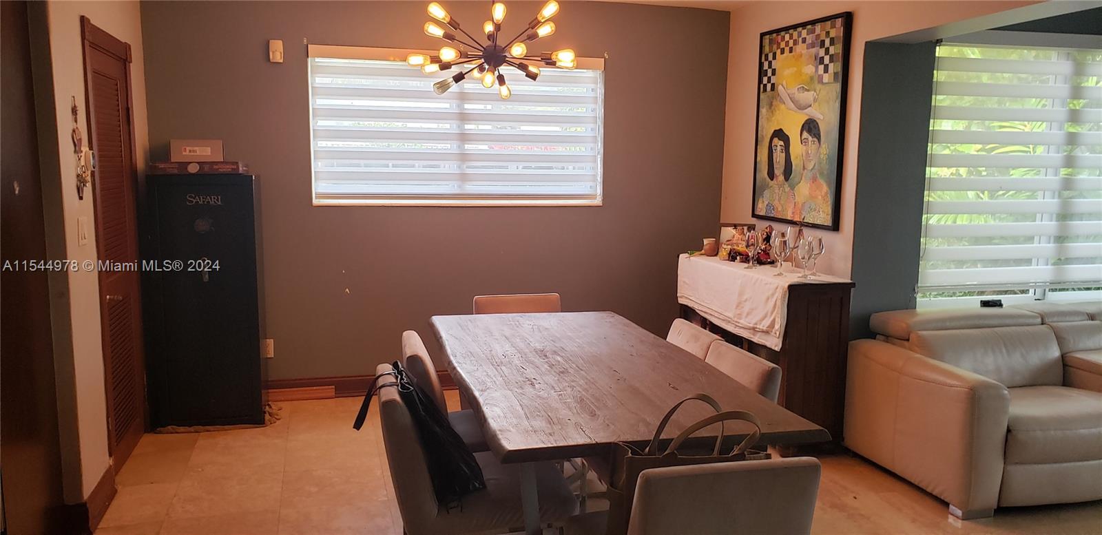 MIRACLE MANOR 5TH ADDN - Residential