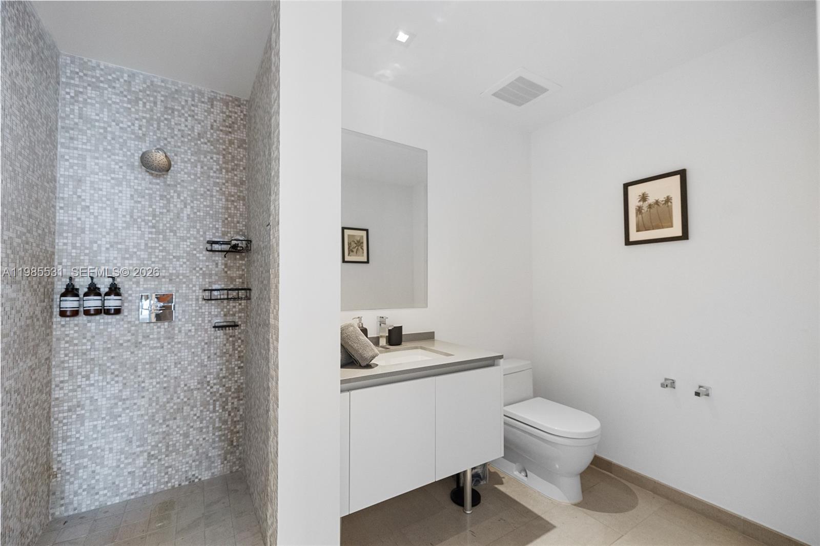 RISE CONDO - Residential