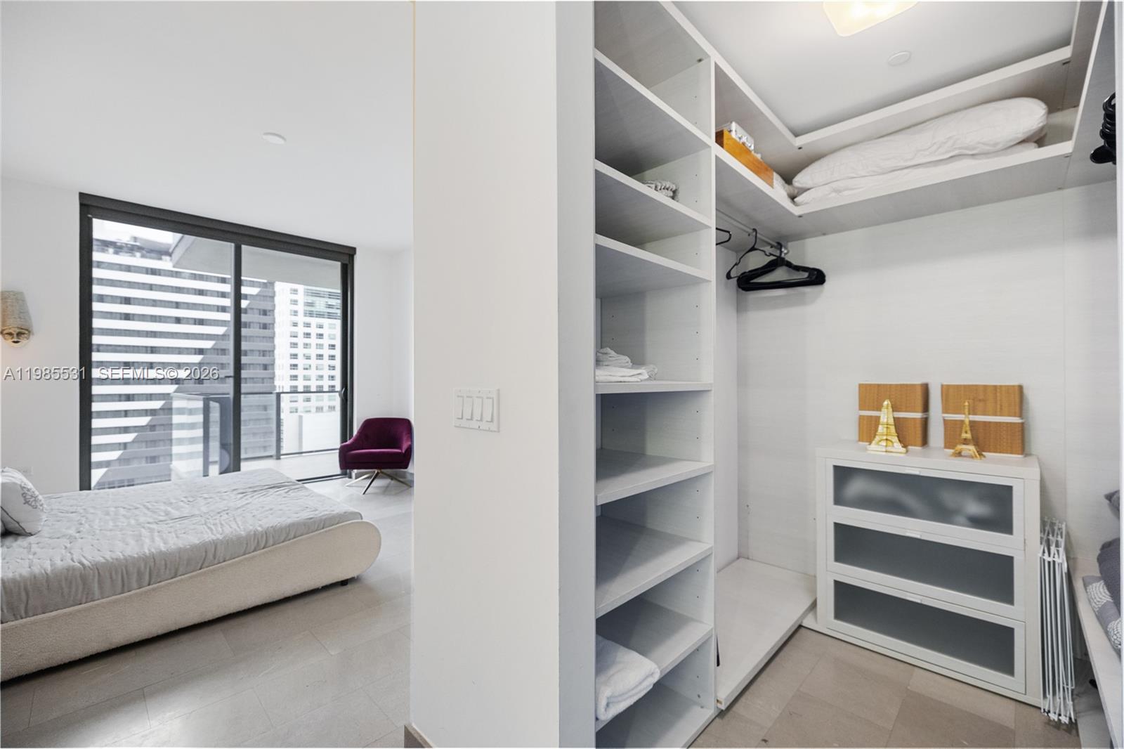RISE CONDO - Residential