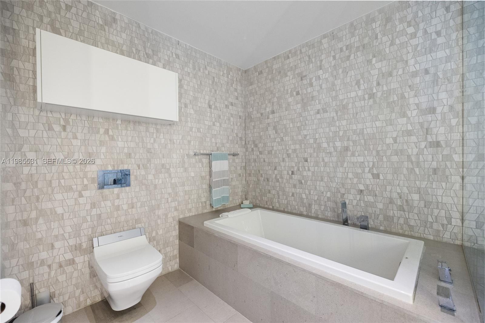 RISE CONDO - Residential