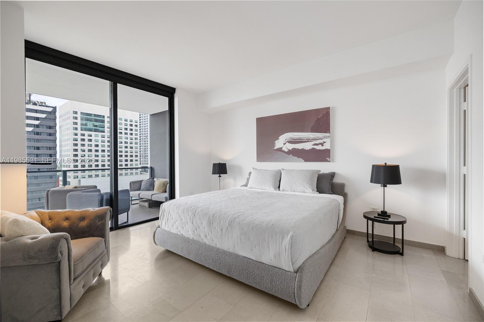 RISE CONDO - Residential