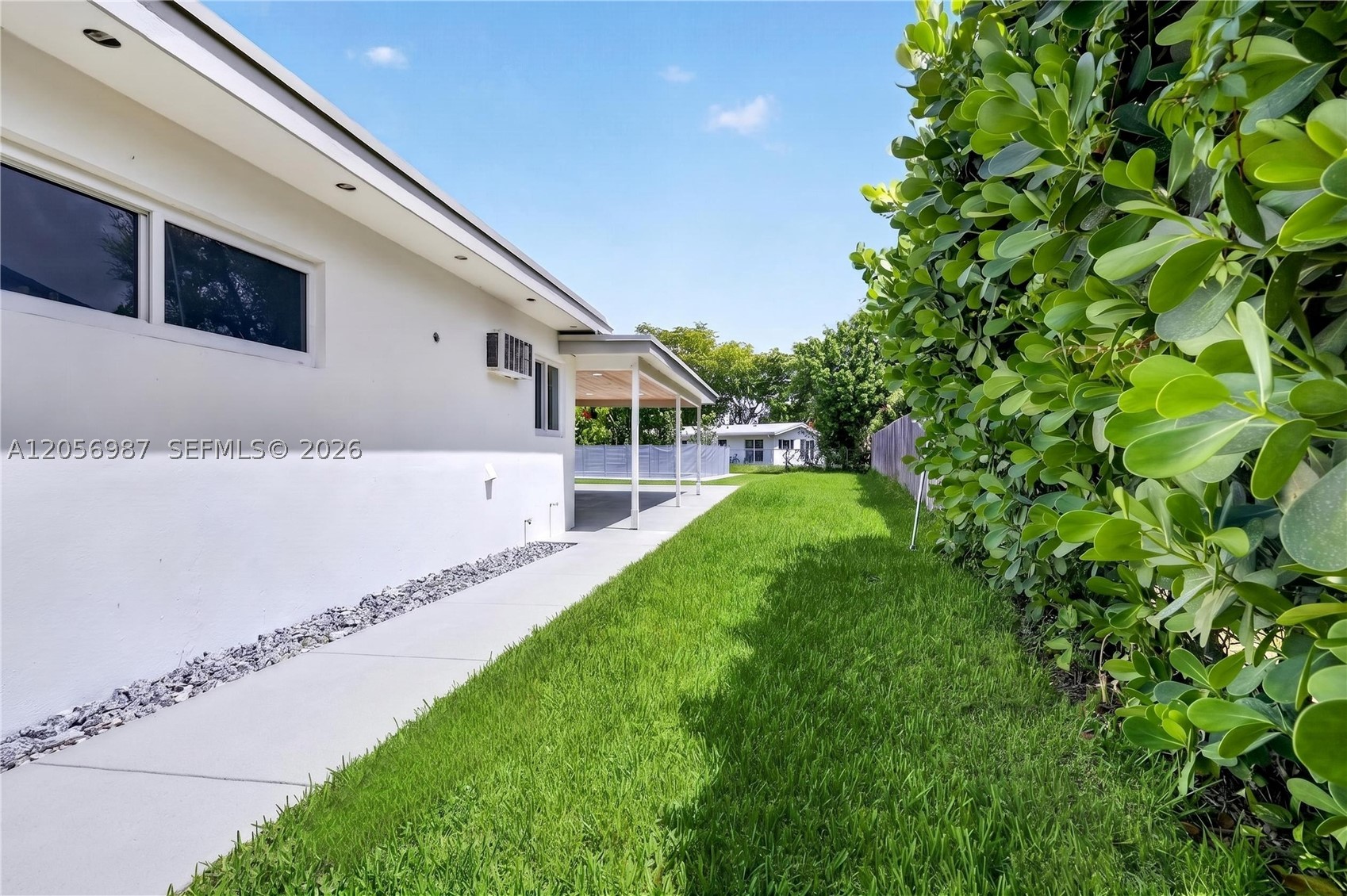 LAWN ACRES - Residential