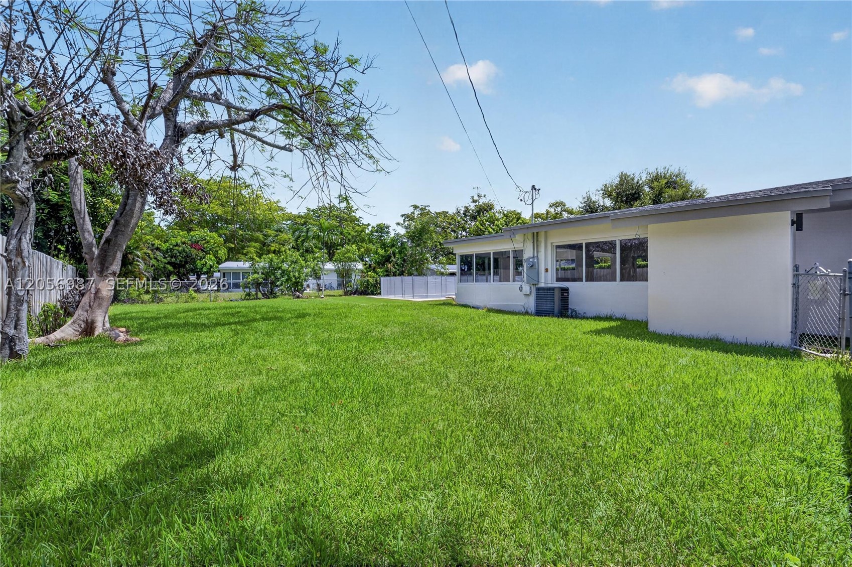 LAWN ACRES - Residential