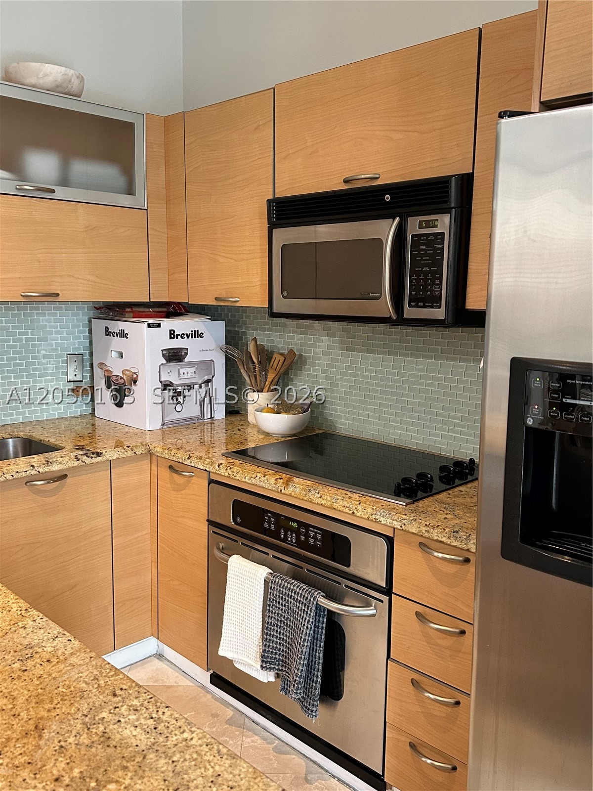 MIDTOWN LOFTS CONDO - Residential Lease