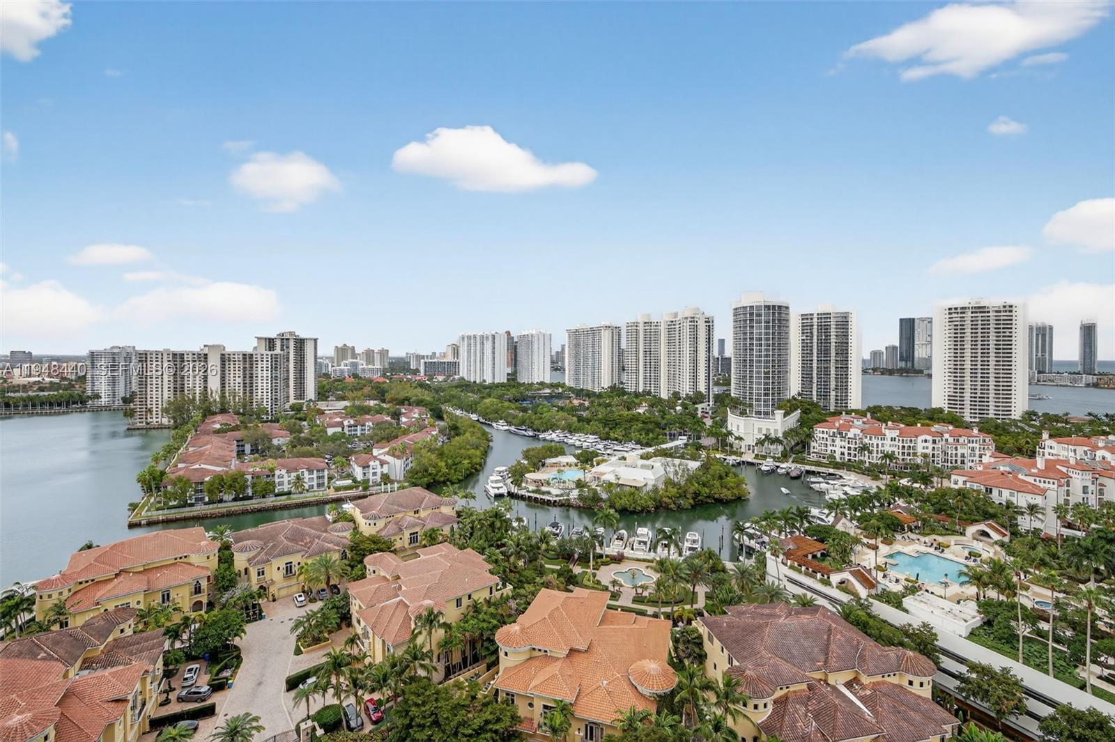 1000 ISL BLVD WILLIAMS IS - Residential