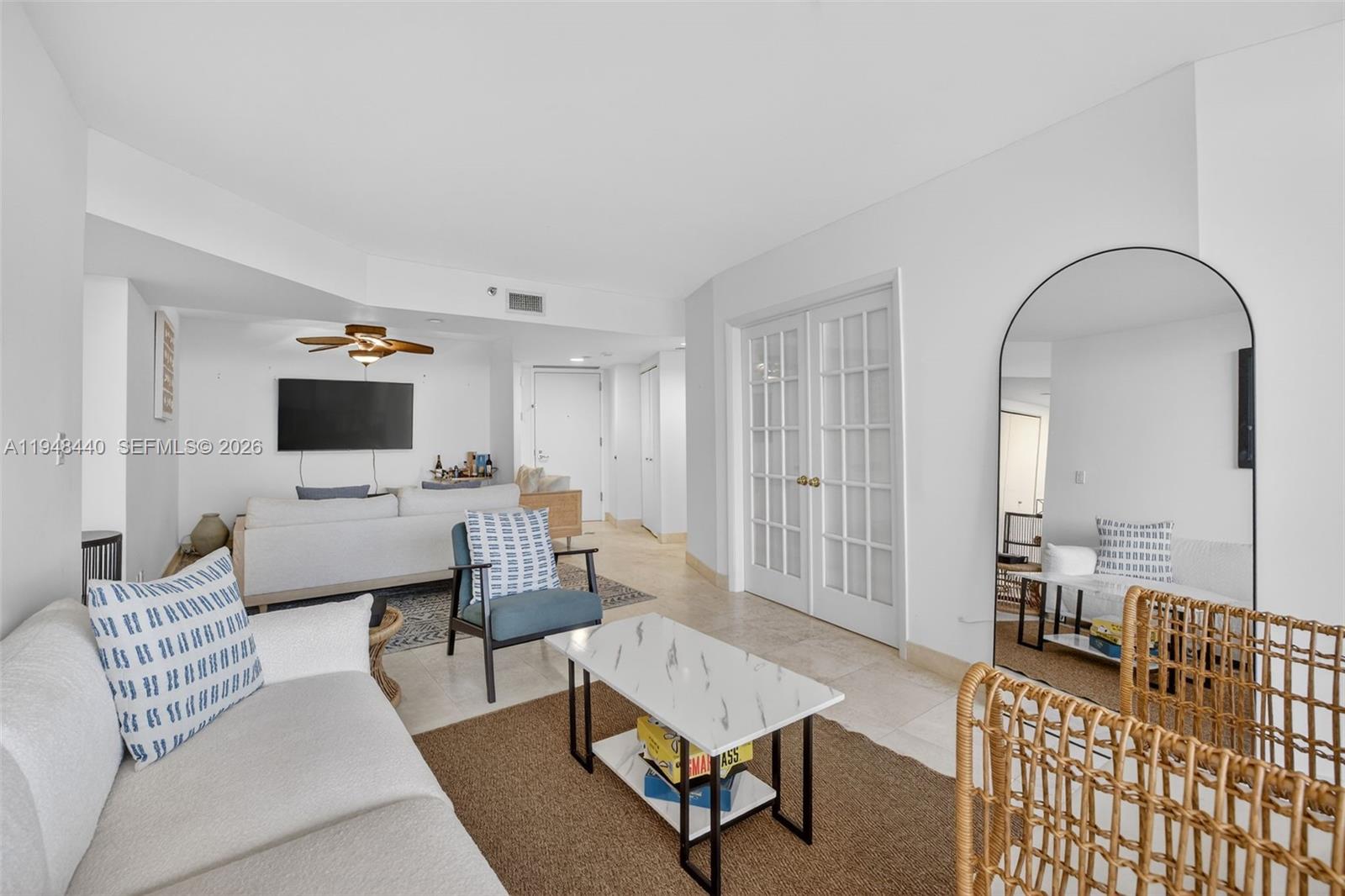1000 ISL BLVD WILLIAMS IS - Residential