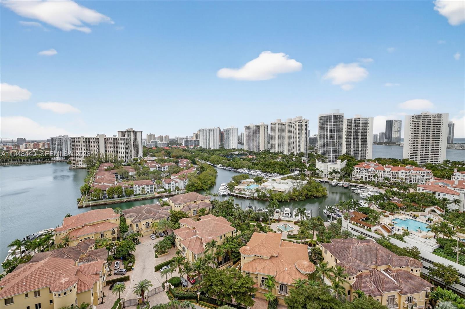 1000 ISL BLVD WILLIAMS IS - Residential