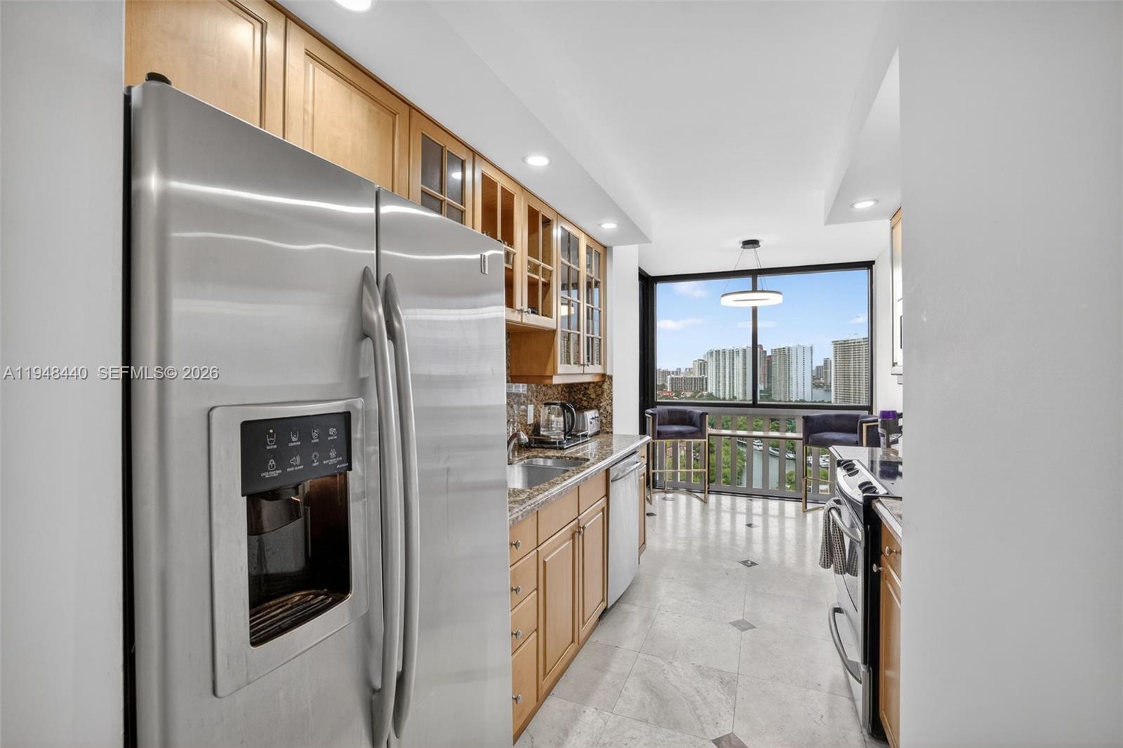 1000 ISL BLVD WILLIAMS IS - Residential