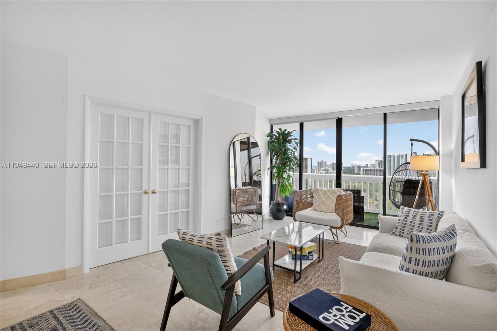 1000 ISL BLVD WILLIAMS IS - Residential