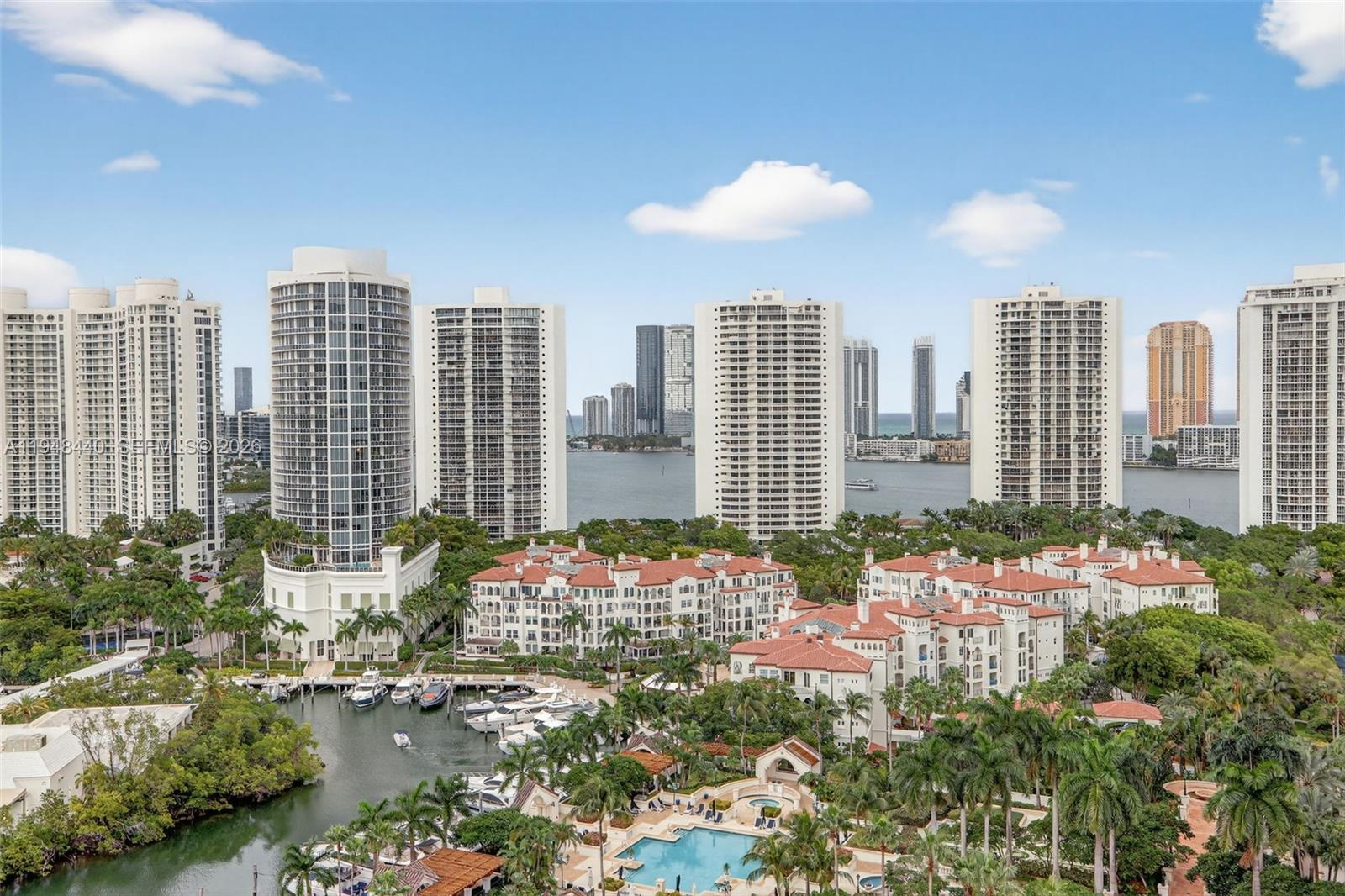 1000 ISL BLVD WILLIAMS IS - Residential