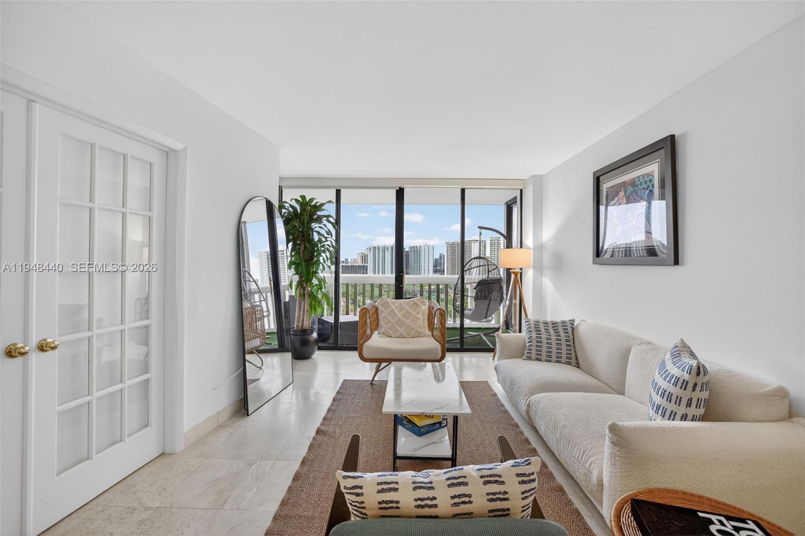 1000 ISL BLVD WILLIAMS IS - Residential