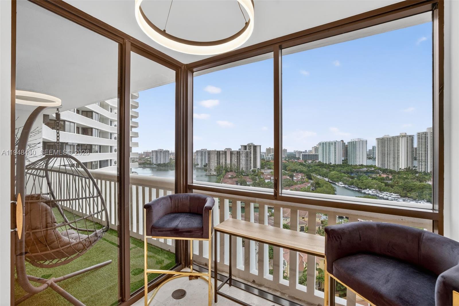 1000 ISL BLVD WILLIAMS IS - Residential