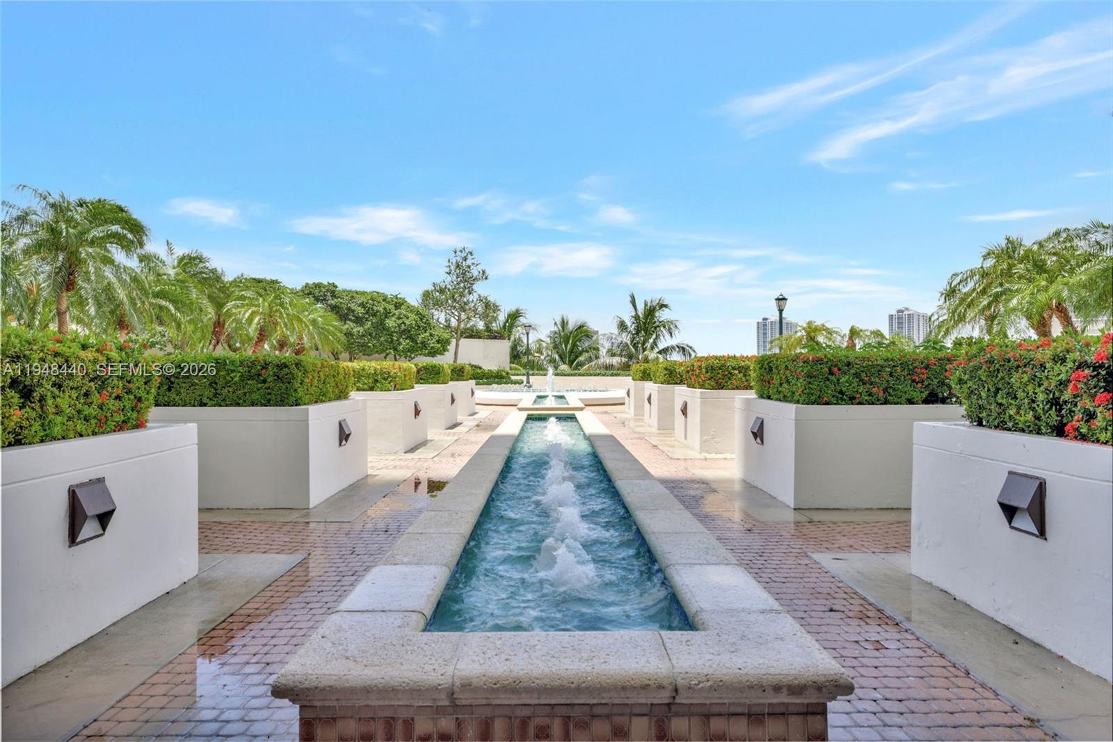 1000 ISL BLVD WILLIAMS IS - Residential