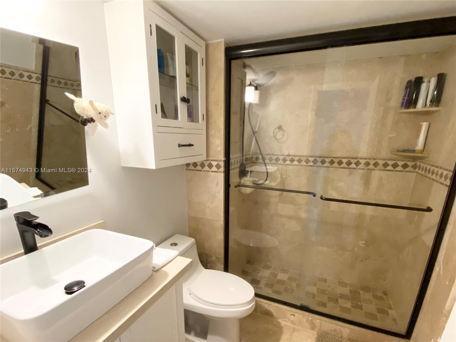 OCEAN PARK CONDO - Residential Lease