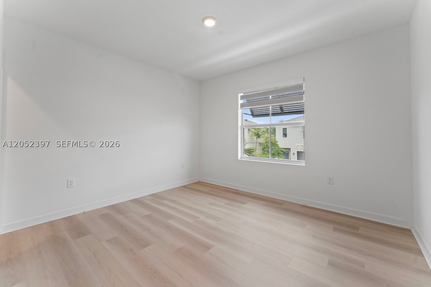 HIGHLAND OAKS - Residential Lease