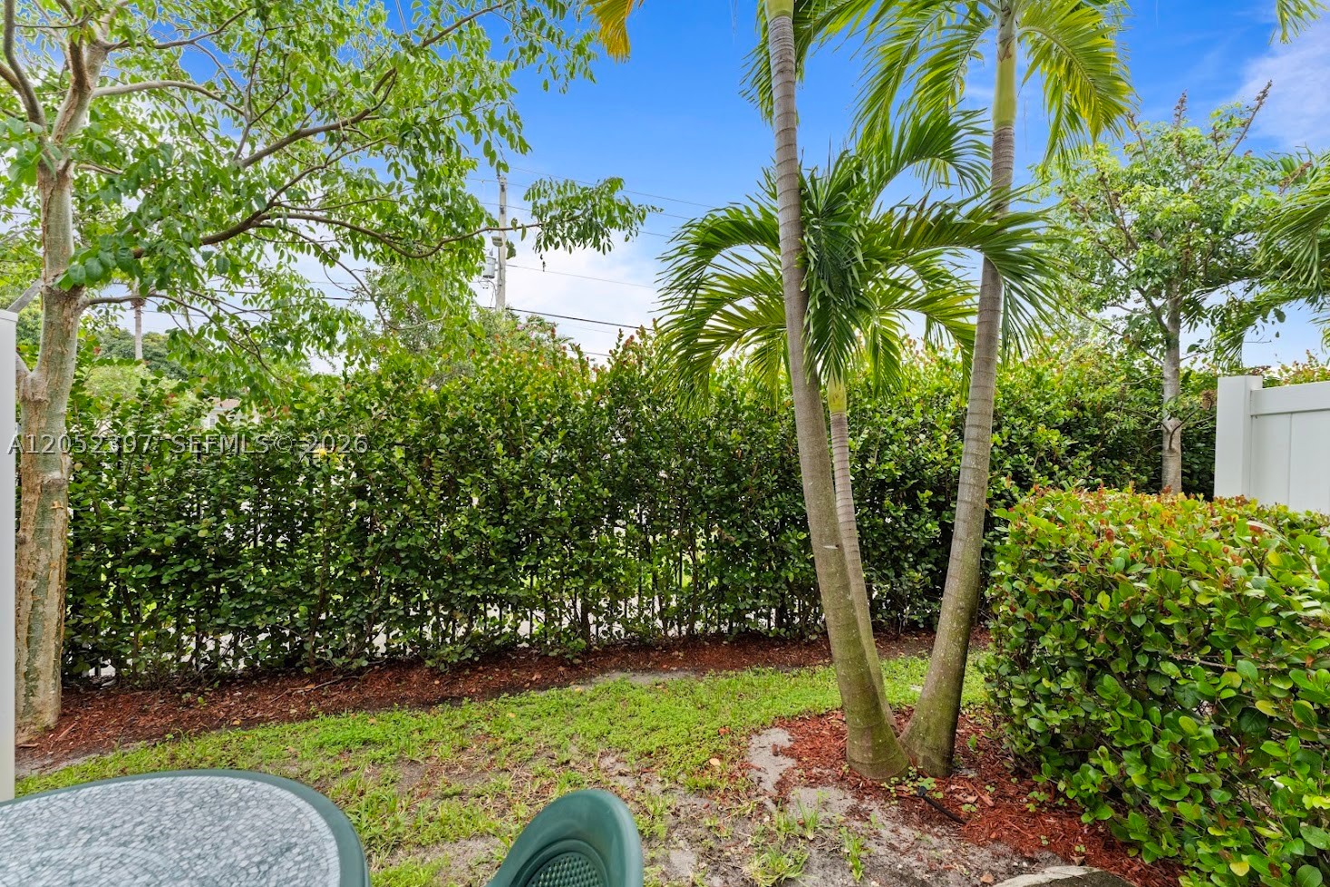 HIGHLAND OAKS - Residential Lease