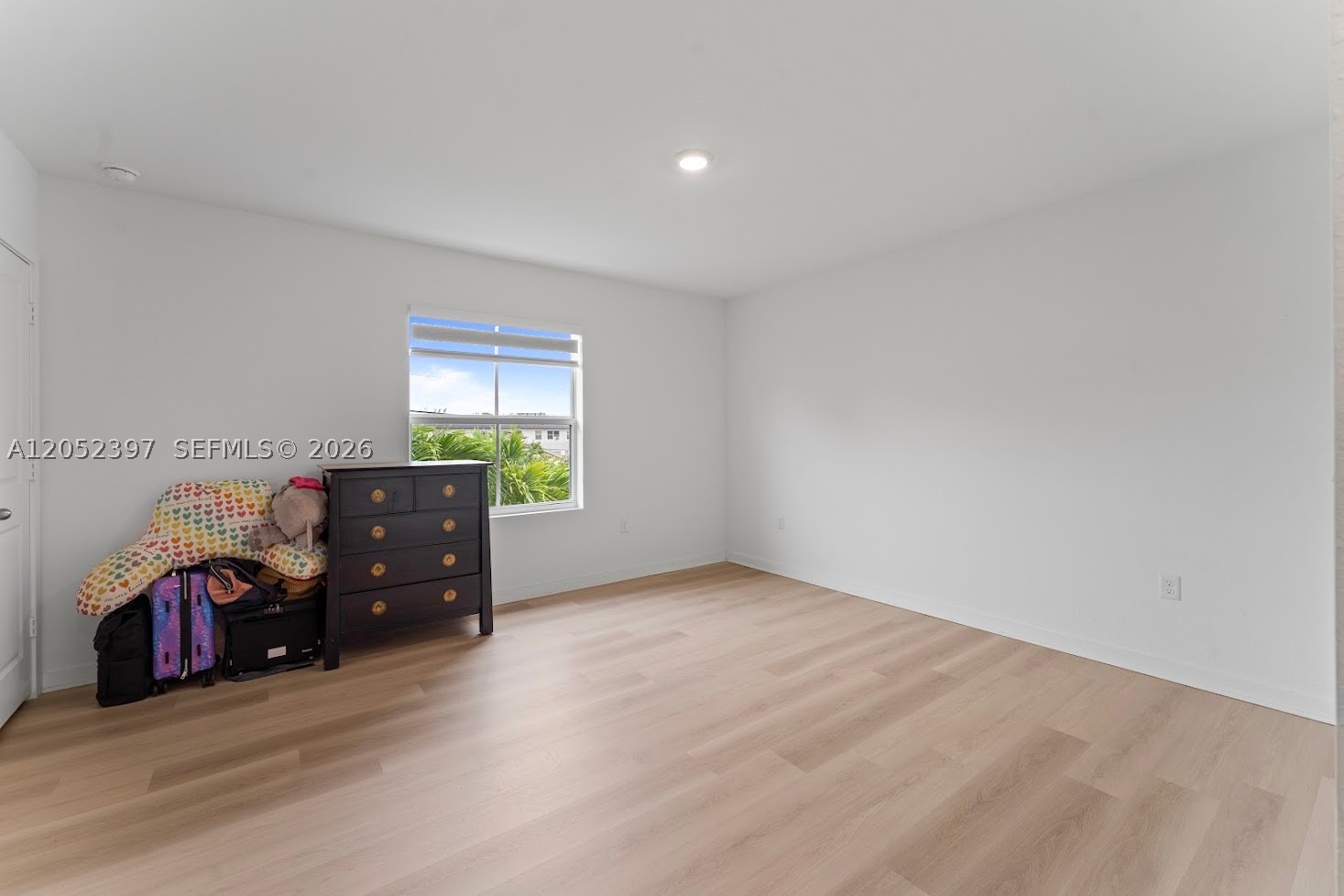 HIGHLAND OAKS - Residential Lease