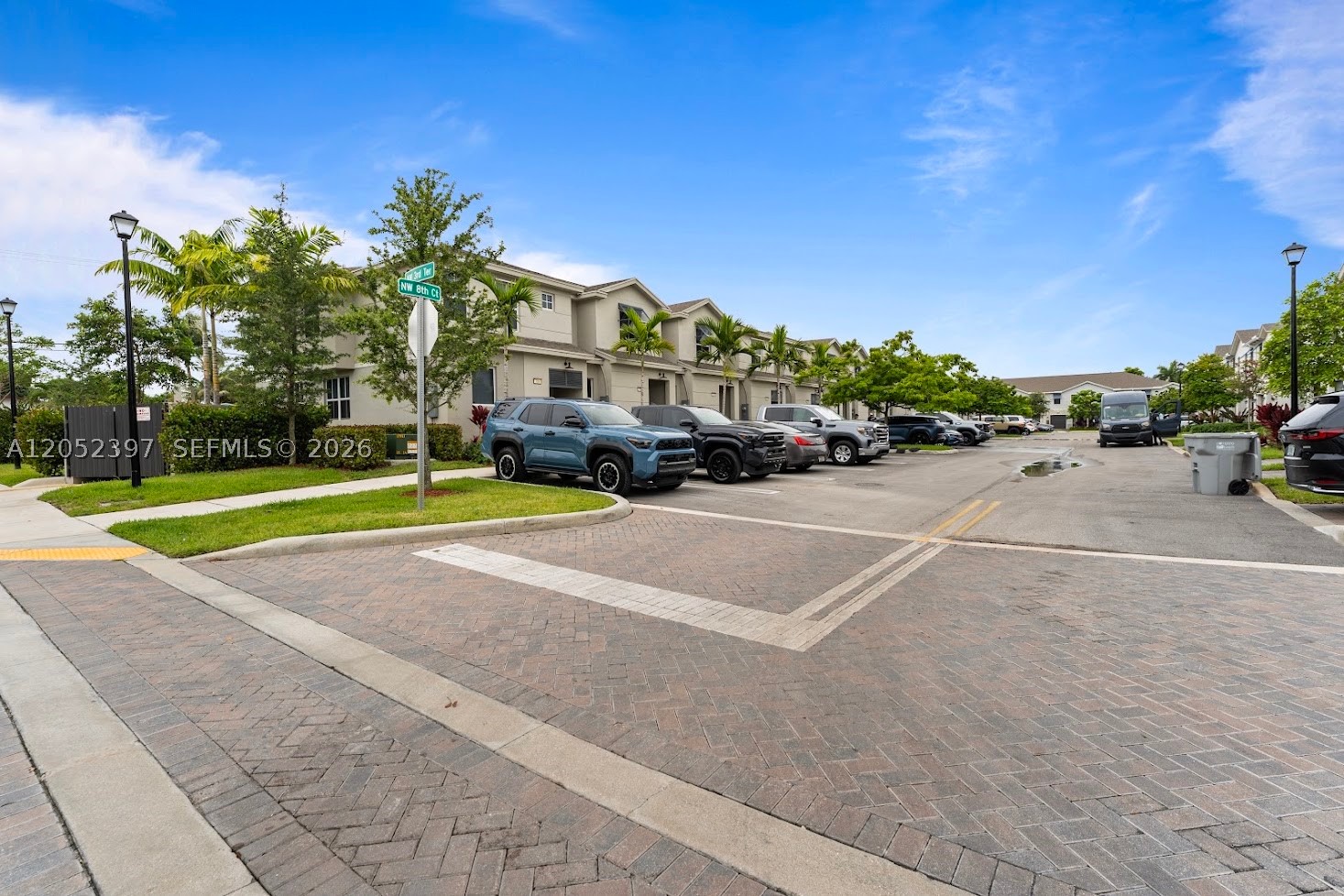 HIGHLAND OAKS - Residential Lease
