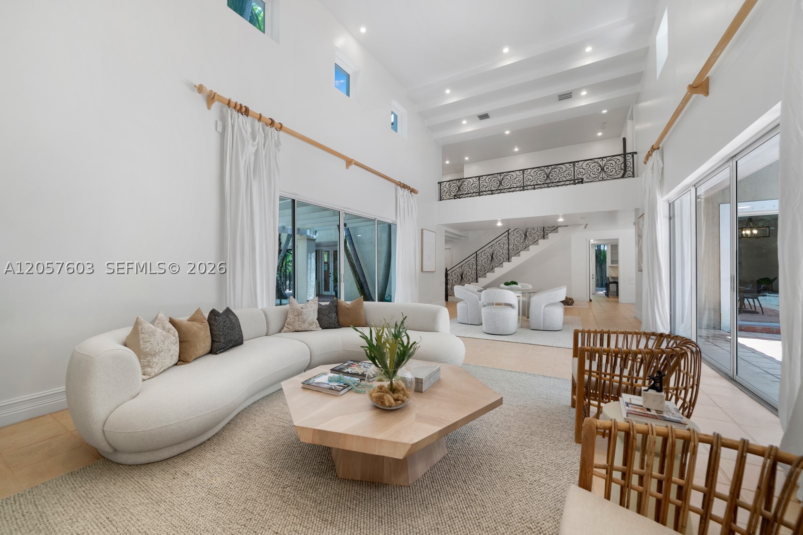 SUNSHINE VILLAS - Residential