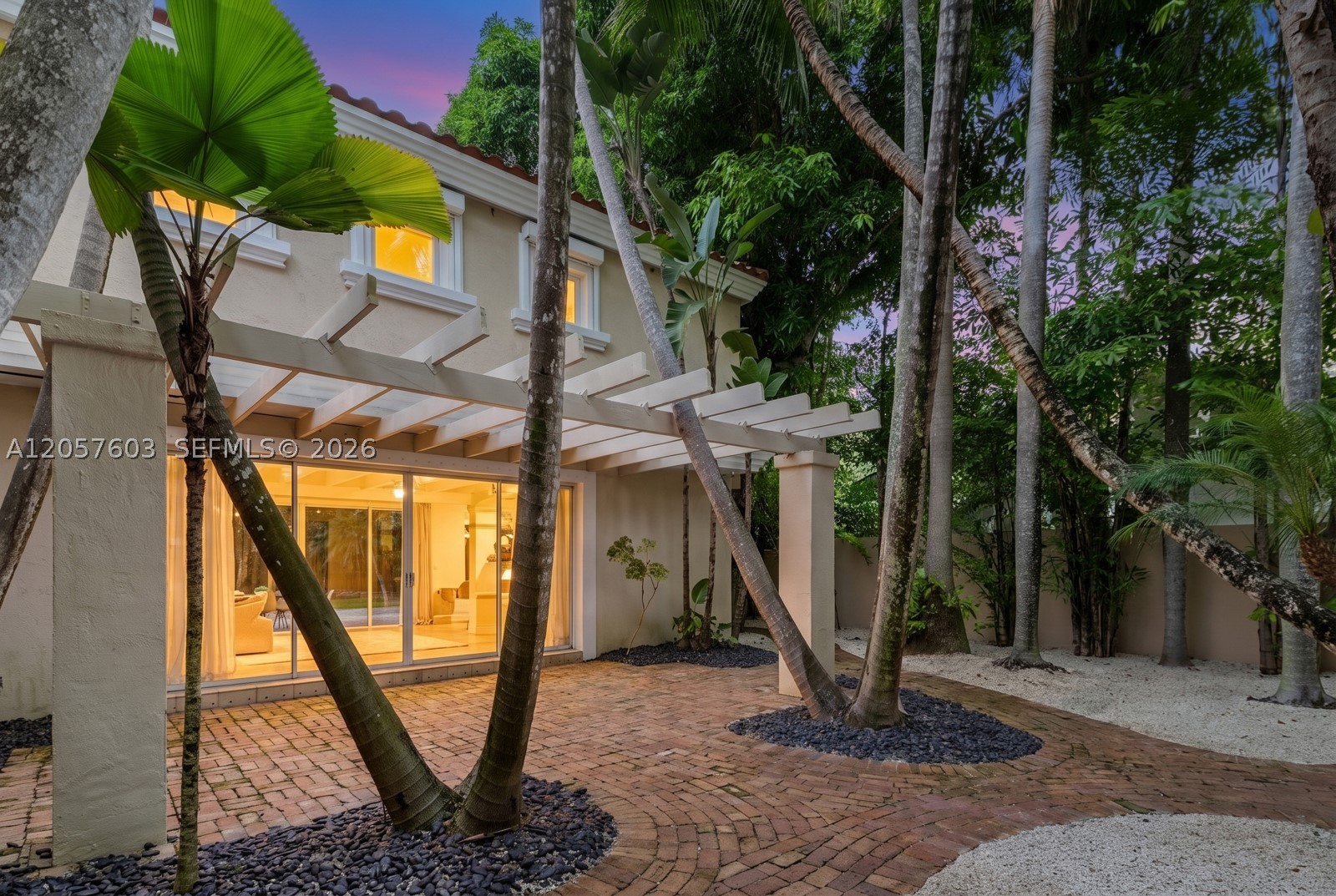 SUNSHINE VILLAS - Residential