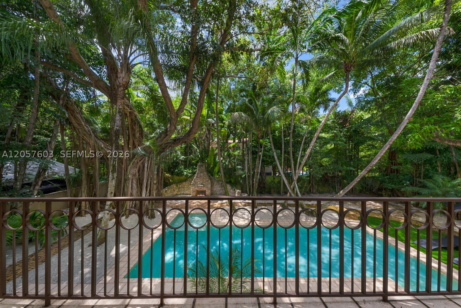 SUNSHINE VILLAS - Residential