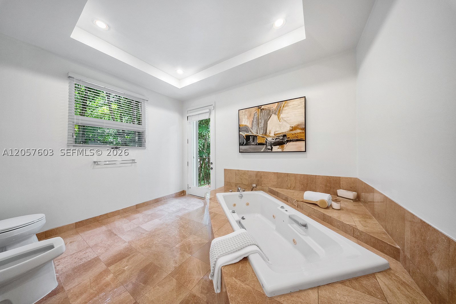 SUNSHINE VILLAS - Residential