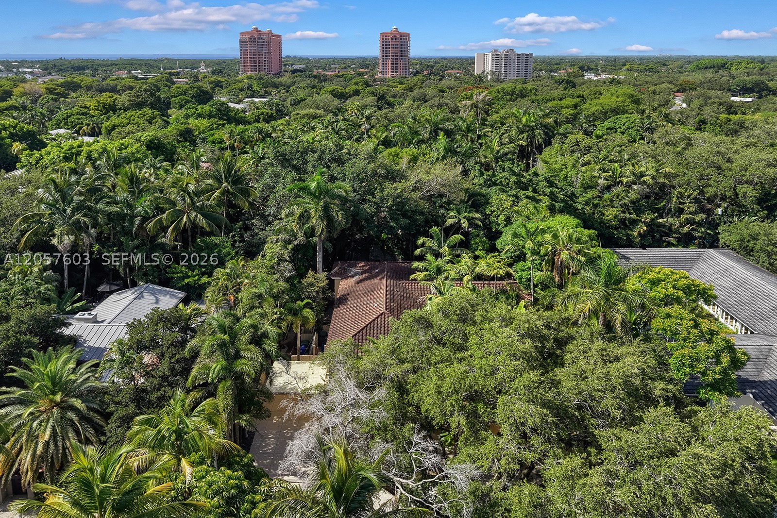 SUNSHINE VILLAS - Residential