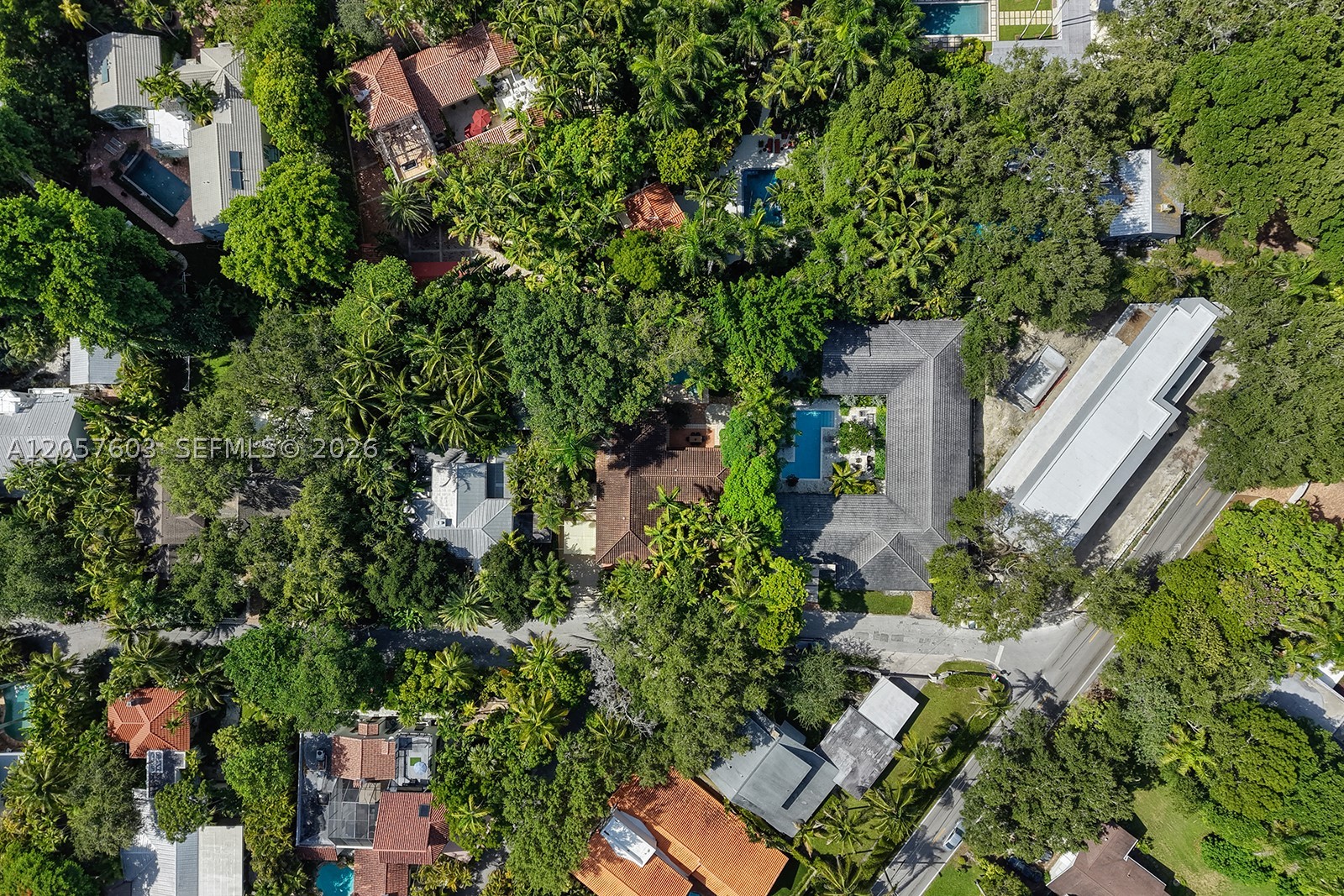 SUNSHINE VILLAS - Residential