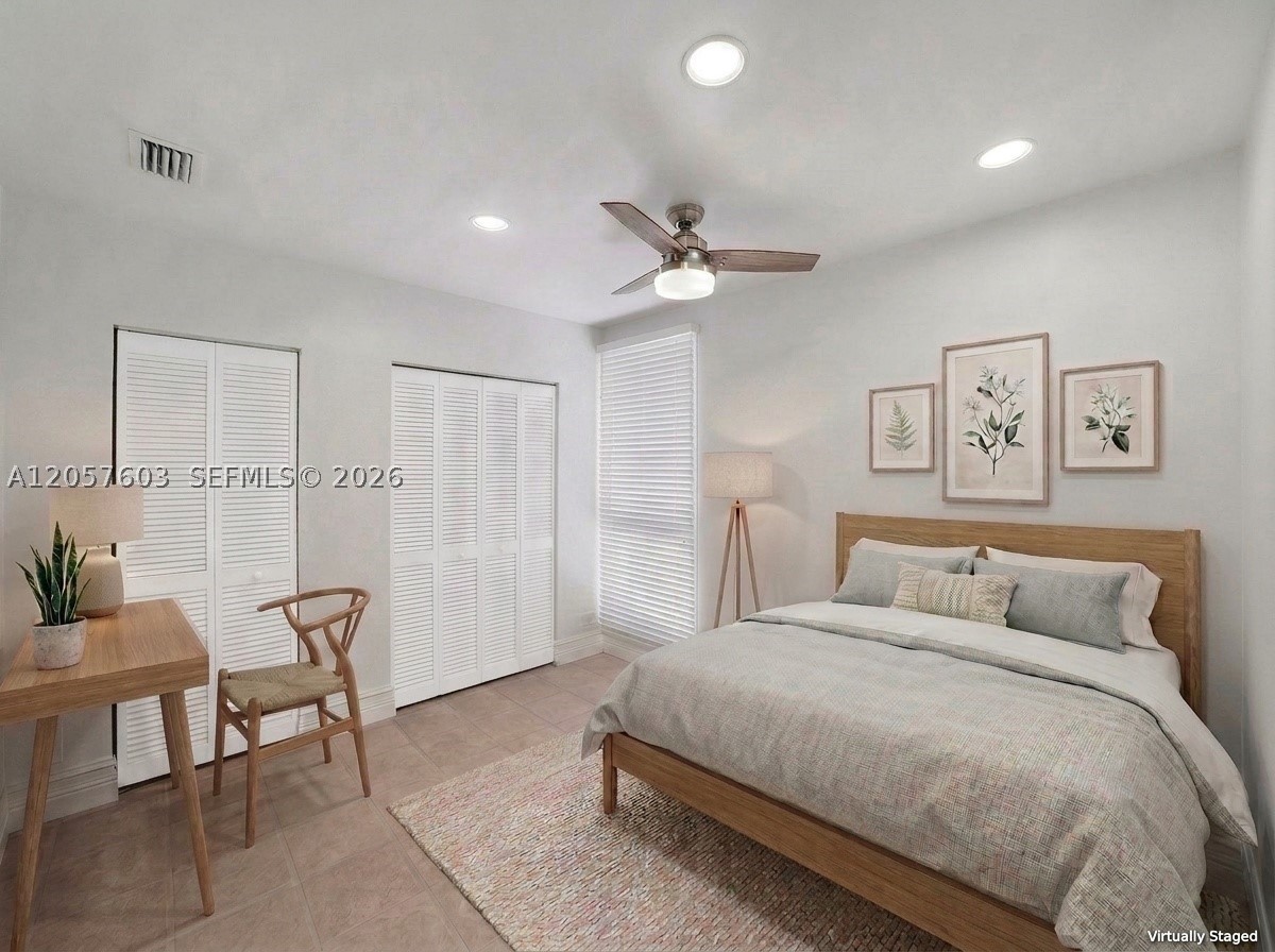 SUNSHINE VILLAS - Residential