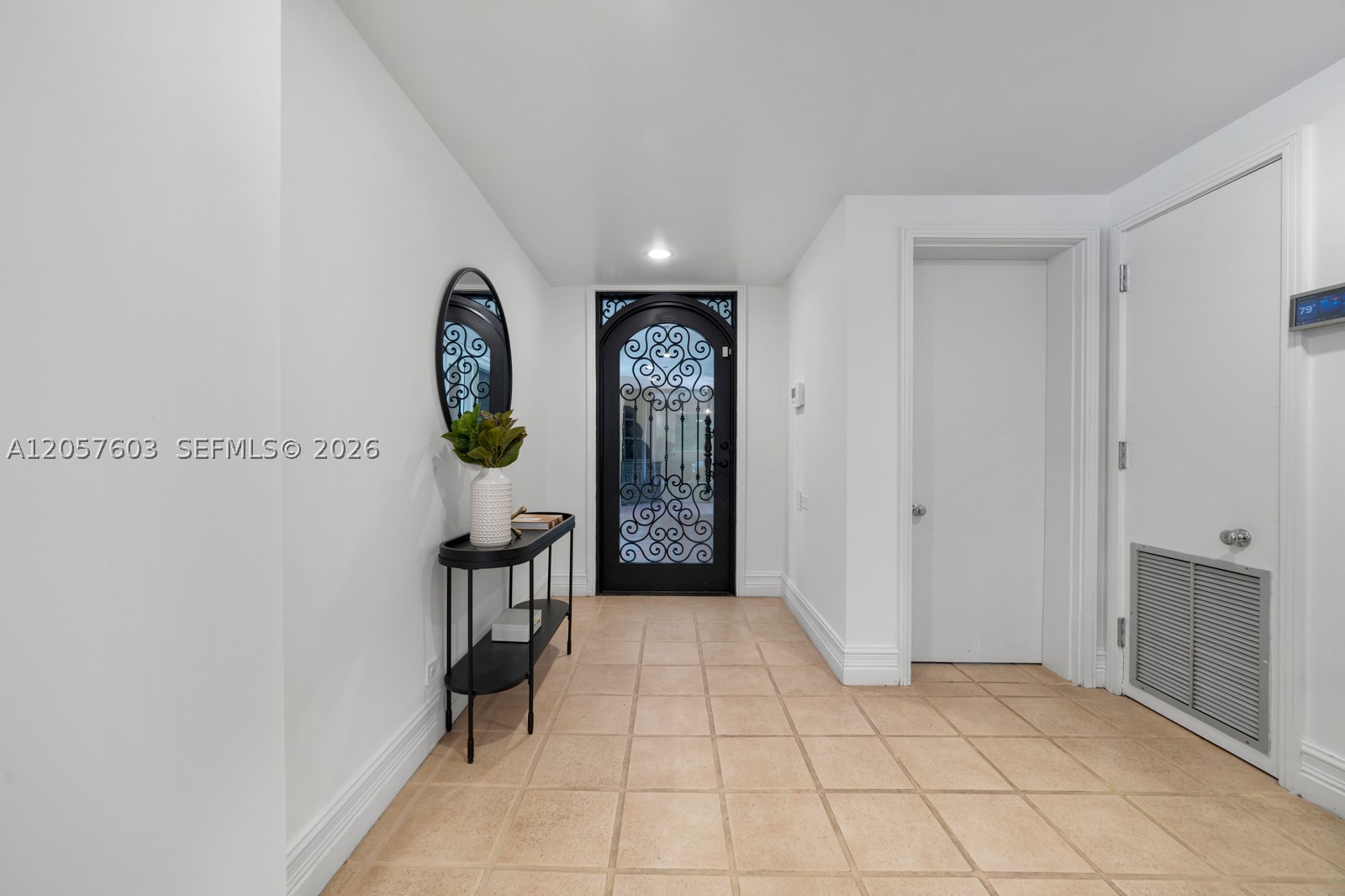 SUNSHINE VILLAS - Residential