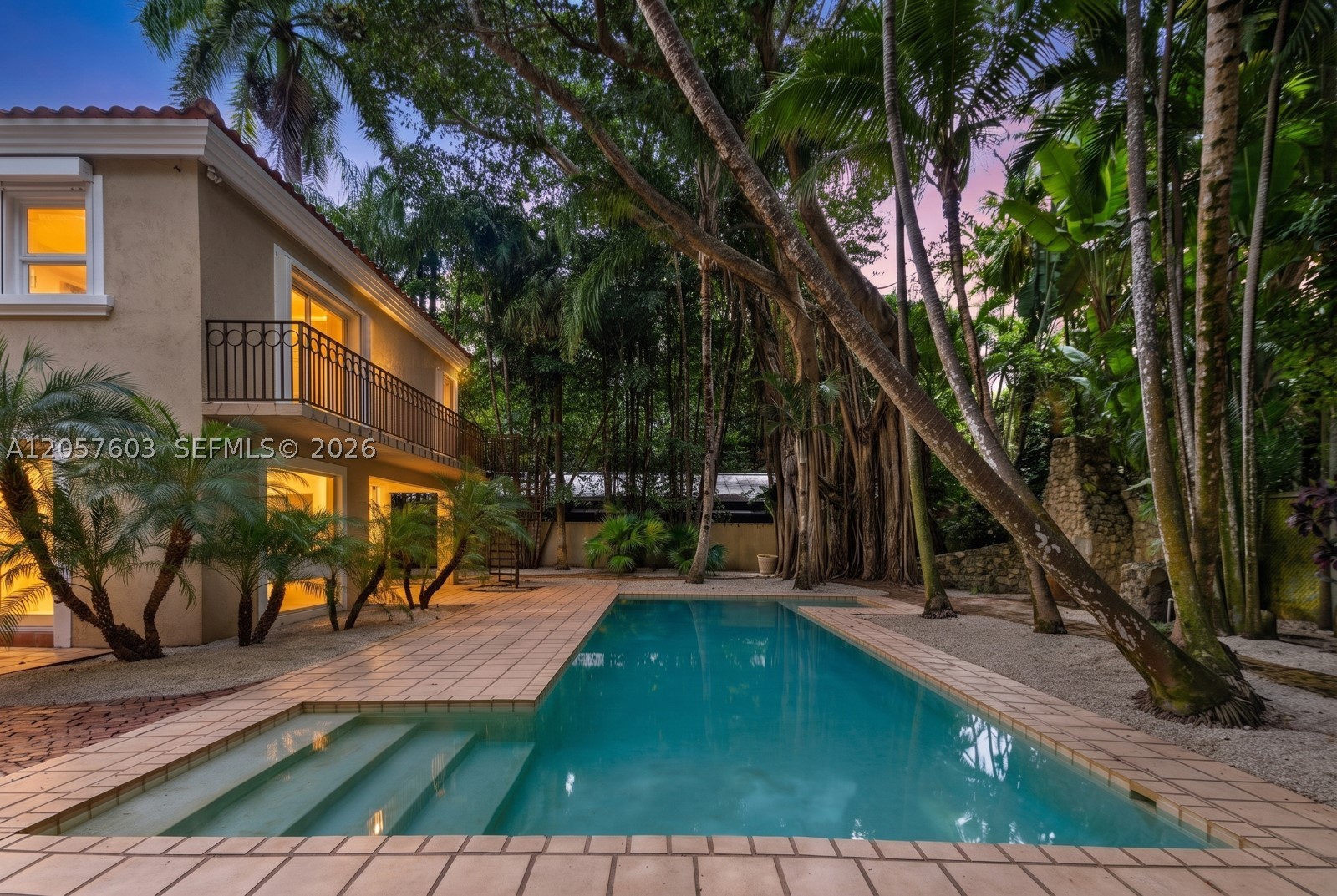 SUNSHINE VILLAS - Residential