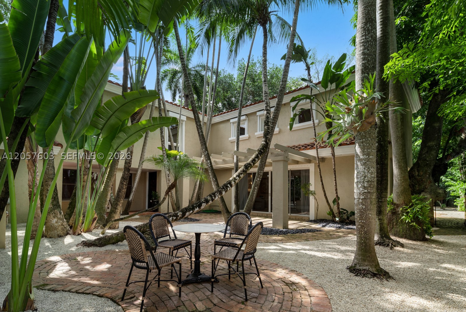 SUNSHINE VILLAS - Residential