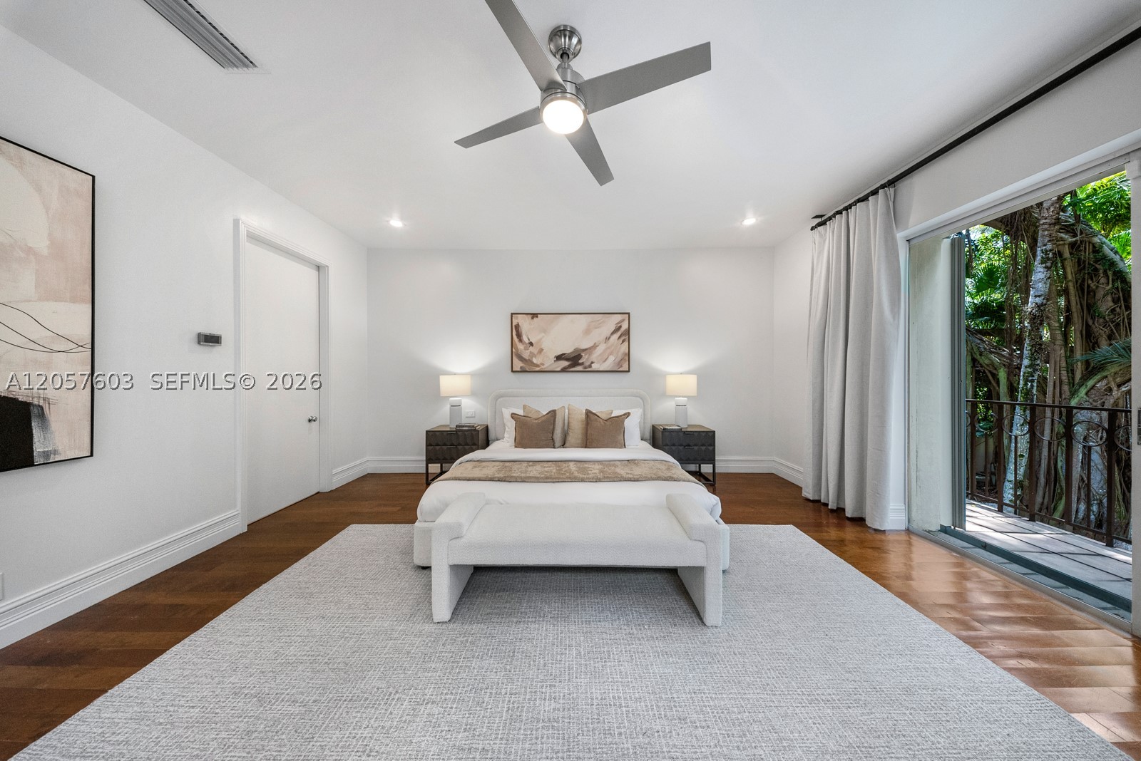 SUNSHINE VILLAS - Residential