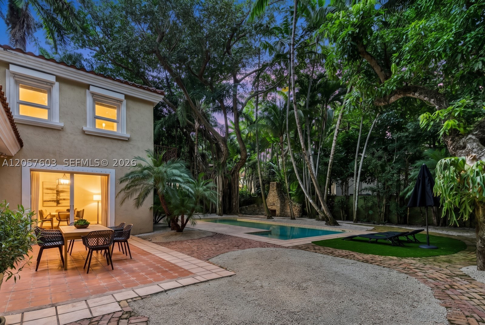 SUNSHINE VILLAS - Residential