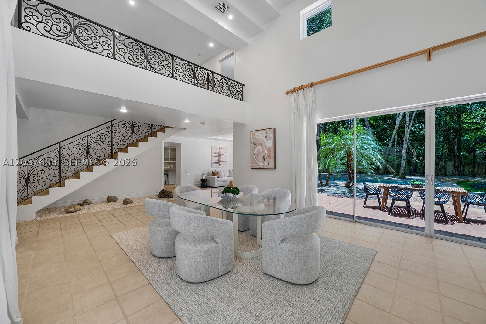 SUNSHINE VILLAS - Residential