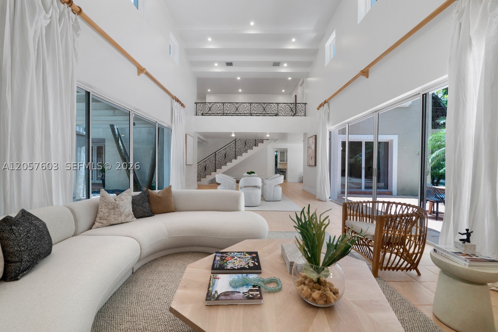 SUNSHINE VILLAS - Residential