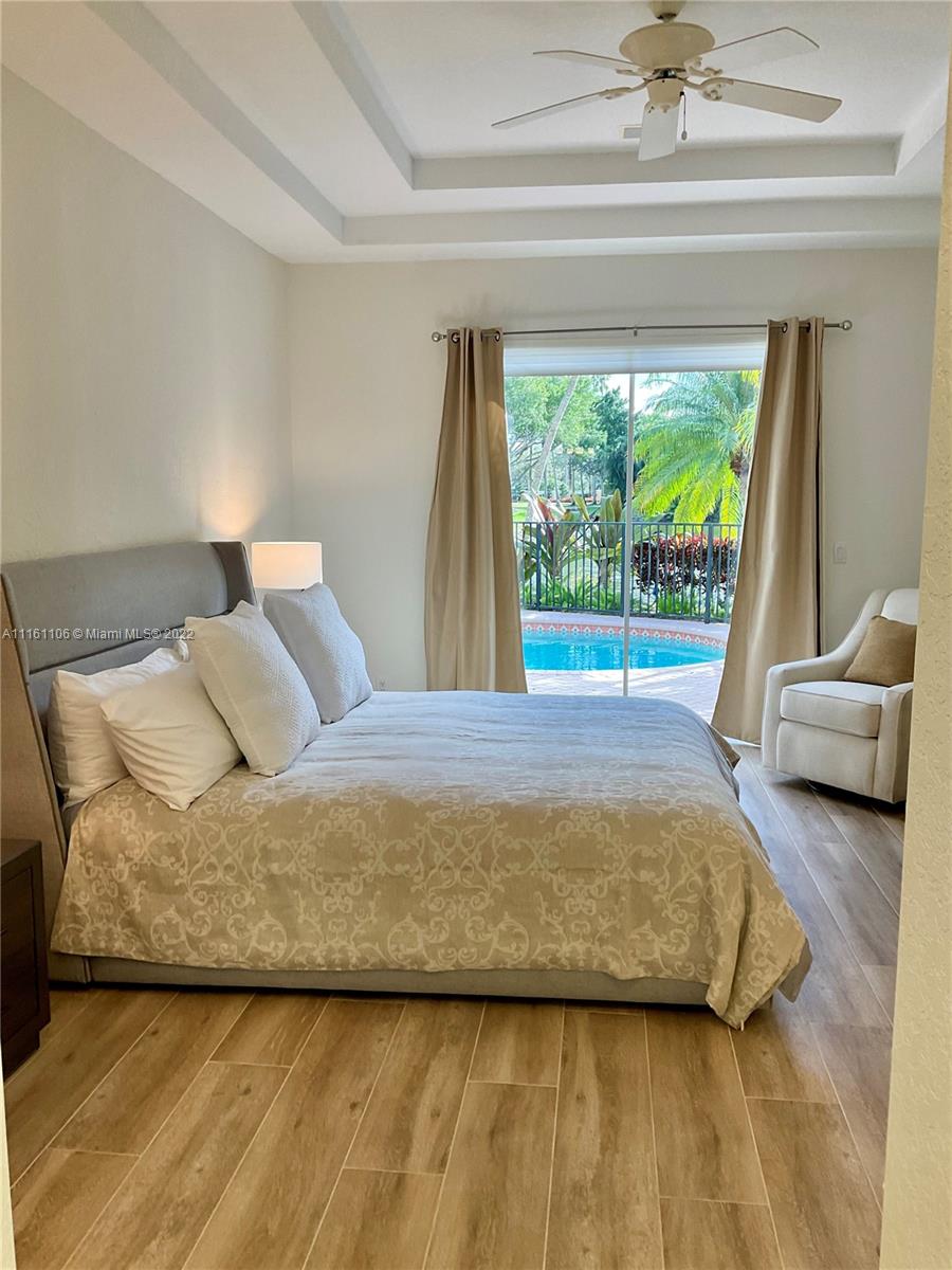 IBIS GOLF AND COUNTRY CLU - Residential Lease