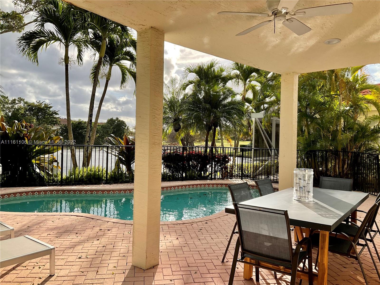 IBIS GOLF AND COUNTRY CLU - Residential Lease