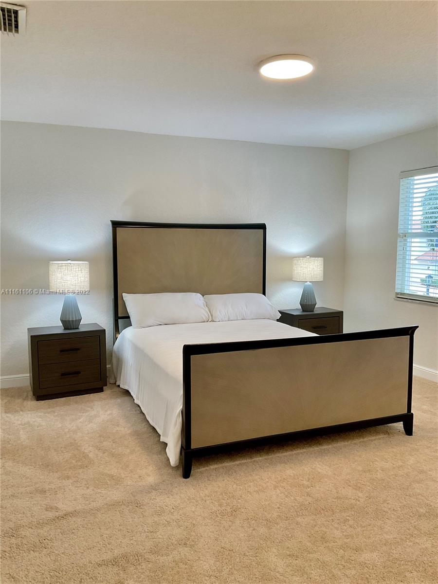 IBIS GOLF AND COUNTRY CLU - Residential Lease