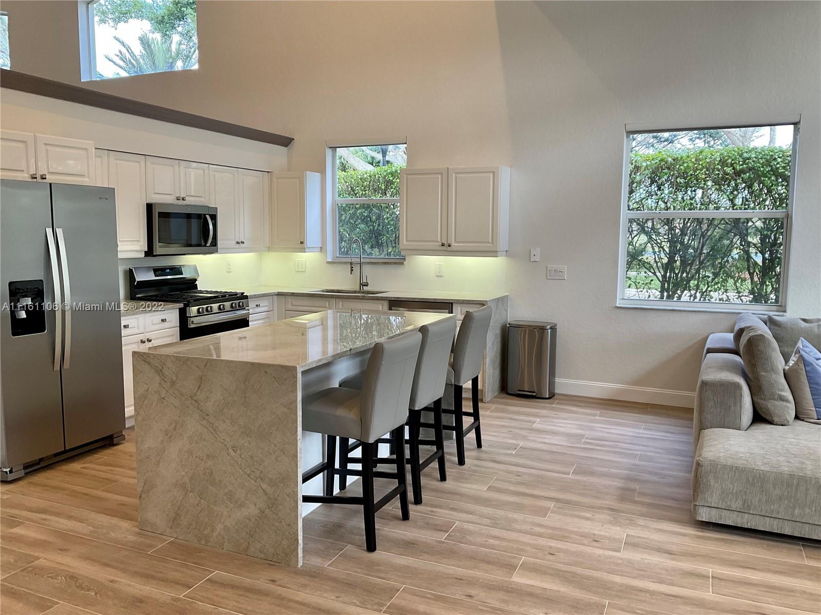 IBIS GOLF AND COUNTRY CLU - Residential Lease