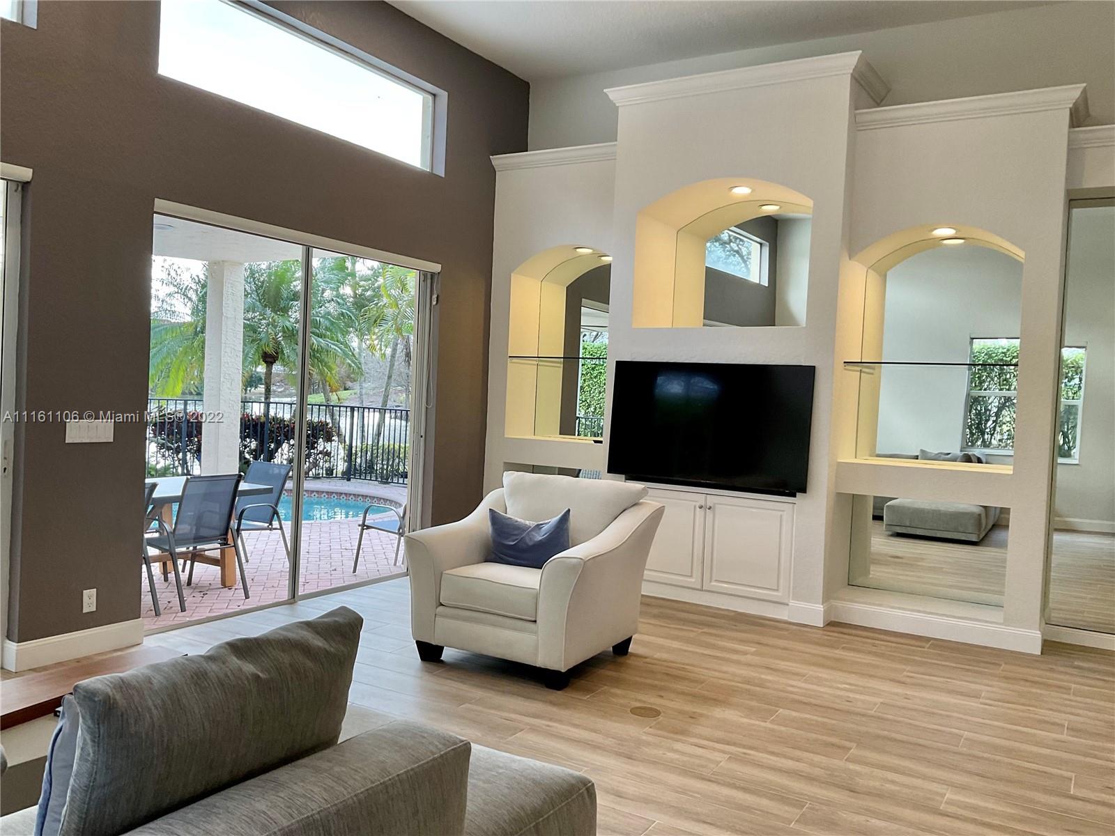 IBIS GOLF AND COUNTRY CLU - Residential Lease