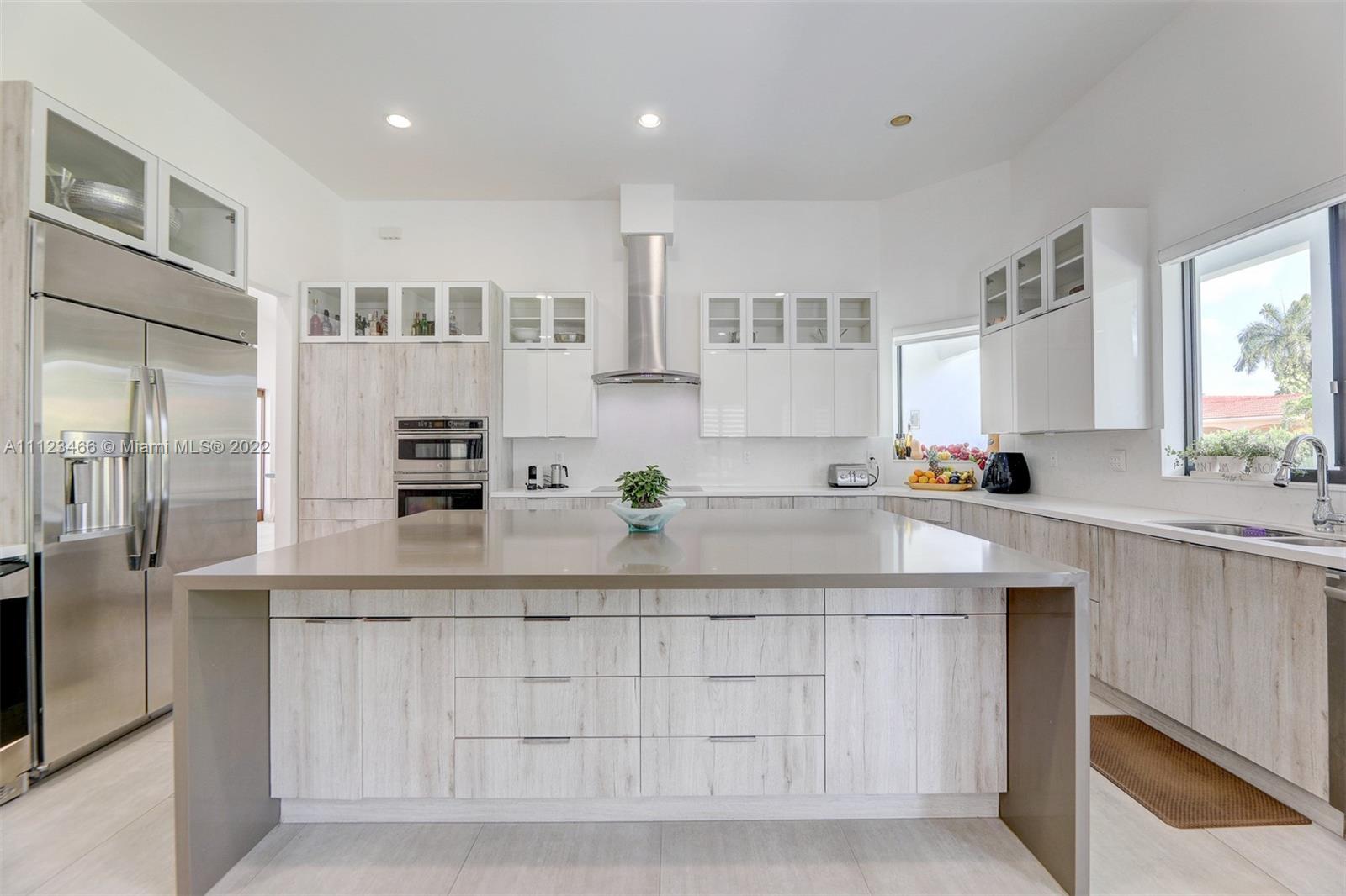 OAK RIDGE FALLS THIRD ADD - Residential