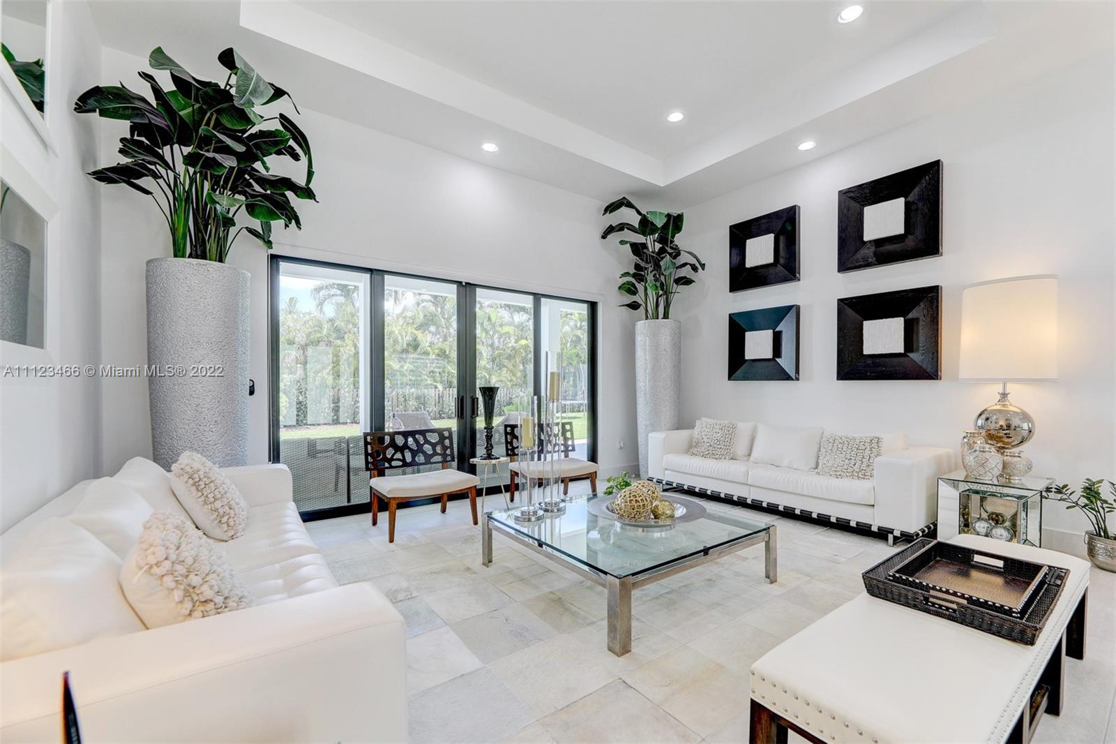 OAK RIDGE FALLS THIRD ADD - Residential