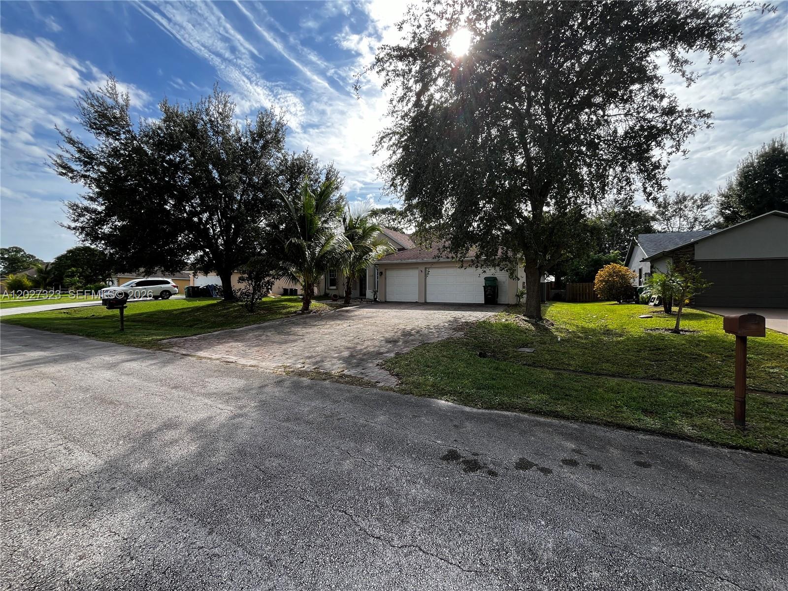 PORT ST LUCIE SECTION 19 - Residential