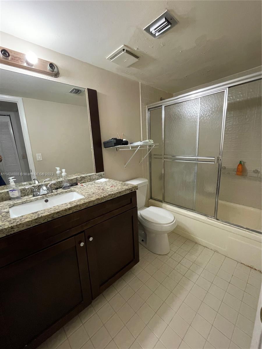 ISLES OF INVERRARY II CON - Residential