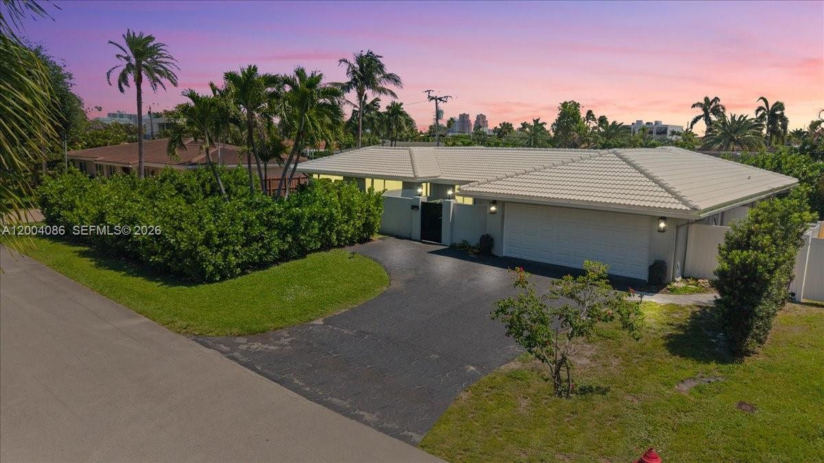 CORAL RIDGE COUNTRY CLUB - Residential