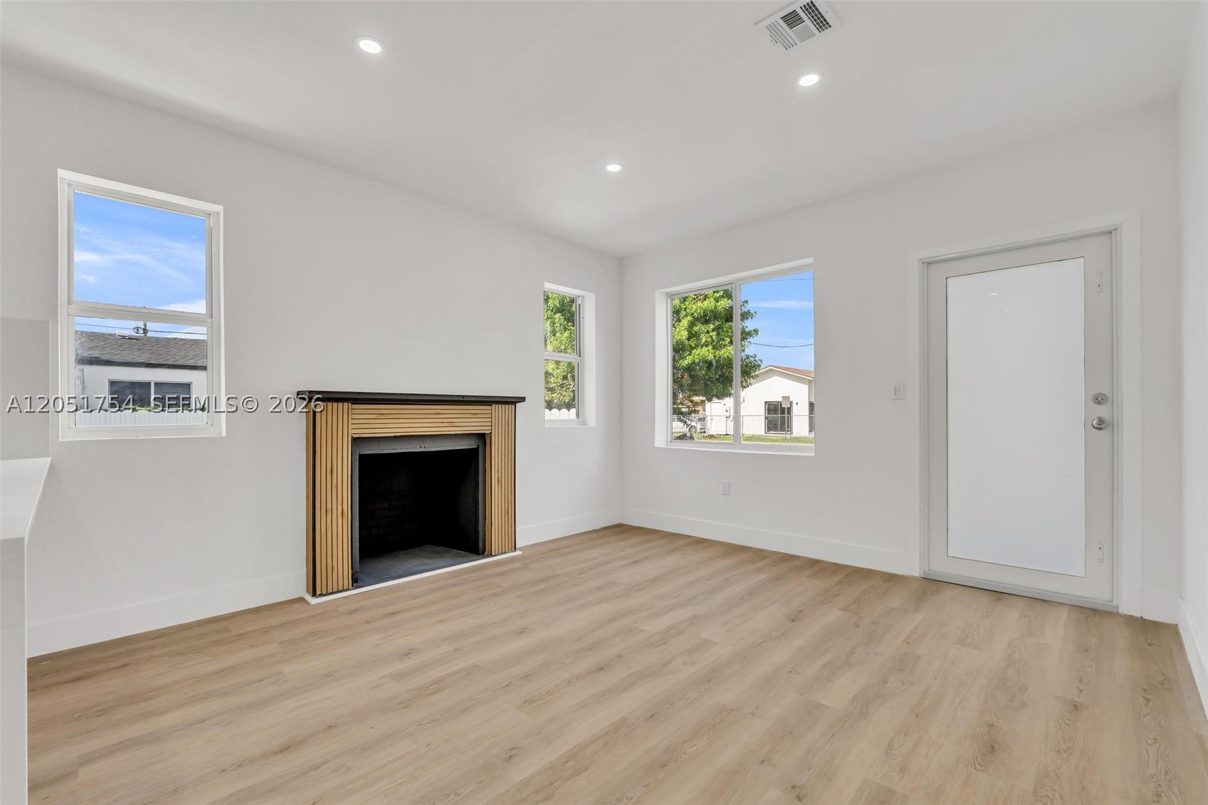 GLENWOOD HEIGHTS - Residential