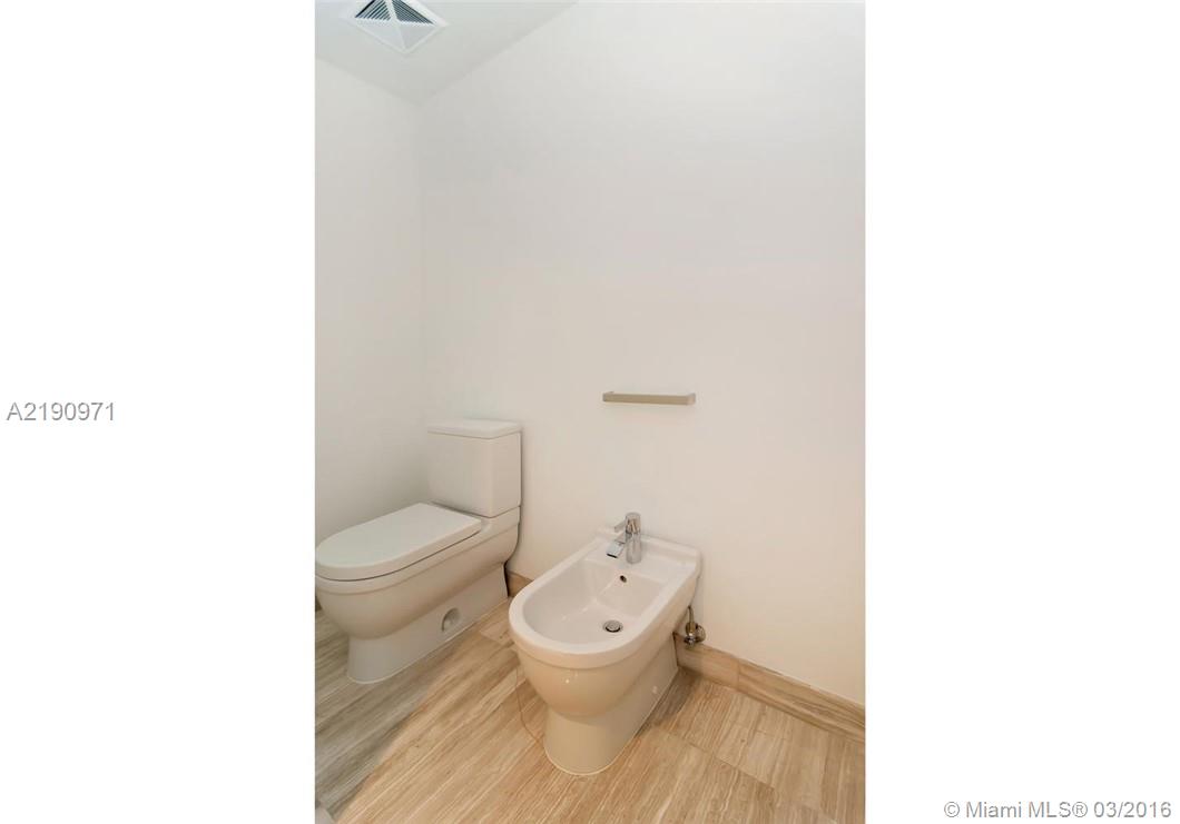 OCEANA KEY BISCAYNE - Residential Lease