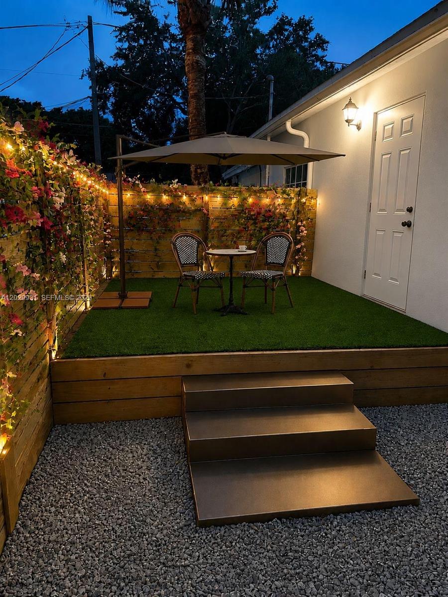 BUENA VISTA GARDENS - Residential Lease